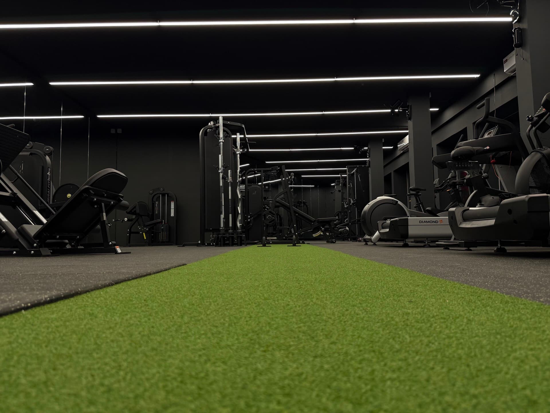 Main gym floor overview